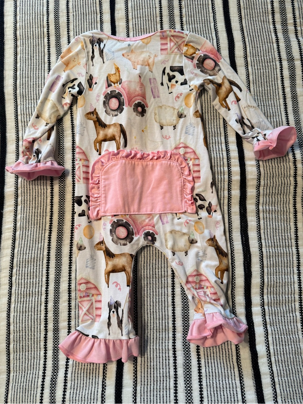 Pink Farm Animals Ruffle Bamboo - Picture 2 of 3